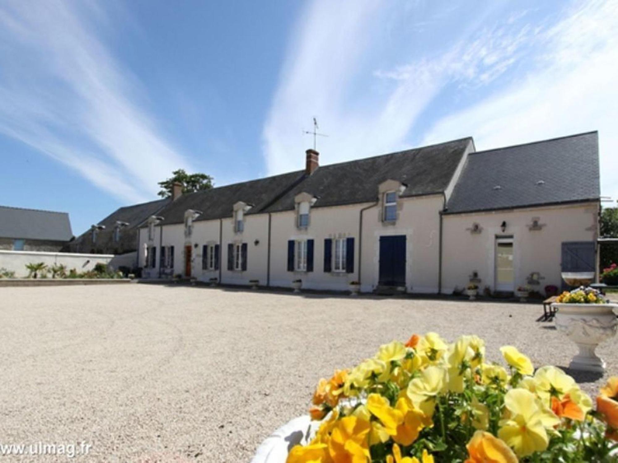 Ferme Renovee Au Calme - 4 Chambres, Petit-Dejeuner Inclu - Fr-1-590-450 Cravant  Exteriér fotografie